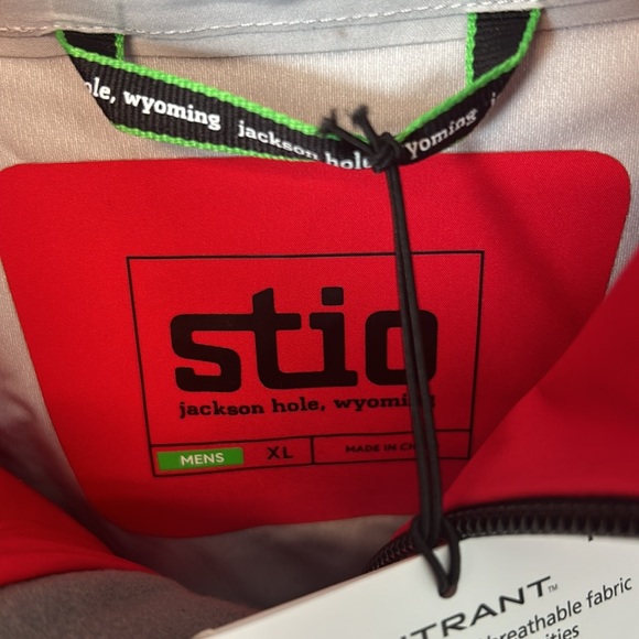 Stio Men's 100% Nylon Rain Jacket Red Waterproof Pockets Soft Shell Full Zip XL - Picture 14 of 14